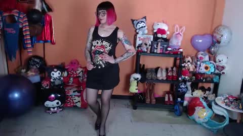 Miss Mia online show from 11-05-25, 03:45