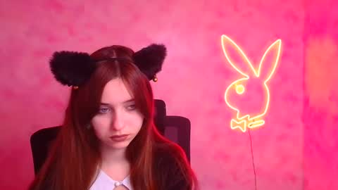 Mia online show from 11-16-25, 12:44