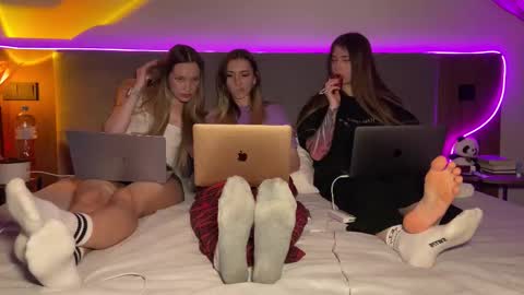 Snapshot of missmiroslava chatting on 02-07-26, 03:16 missmiroslava online show from 02-07-26, 03:16