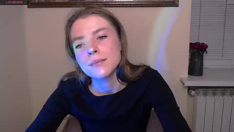 Snapshot of missoliviaa_ chatting on 10-29-25, 07:32 Olivia online show from 10-29-25, 07:32