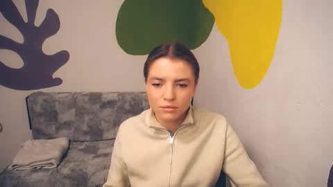 Snapshot of missoliviaa_ chatting on 12-02-25, 09:03 Olivia online show from 12-02-25, 09:03