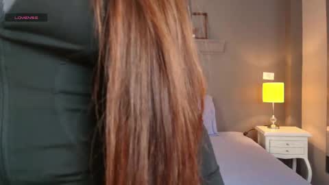 Snapshot of missparis__ chatting on 11-14-25, 08:51 missparis__ online show from 11-14-25, 08:51