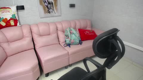 Penelope online show from 12-05-24, 12:00