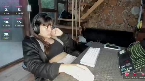 sarah online show from 03-03-25, 09:37