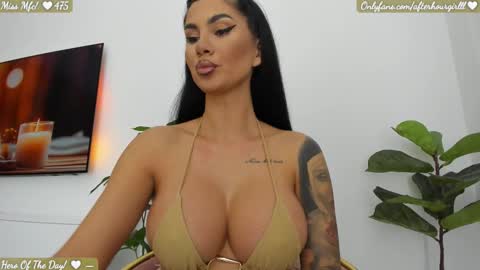 Renata online show from 09-30-25, 07:41