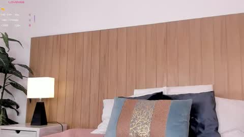 Emma Prada online show from 11-11-25, 11:54