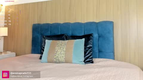 Emma Prada online show from 01-15-26, 11:48