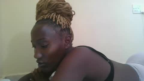 Snapshot of missprettygal chatting on 03-06-25, 09:14 pretty gal online show from 03-06-25, 09:14