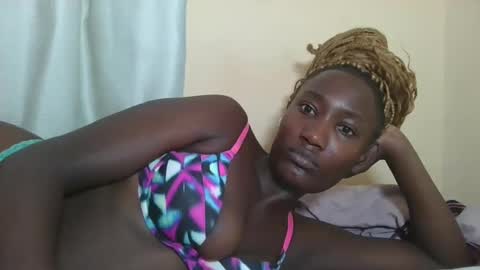 Snapshot of missprettygal chatting on 03-12-25, 10:05 pretty gal online show from 03-12-25, 10:05