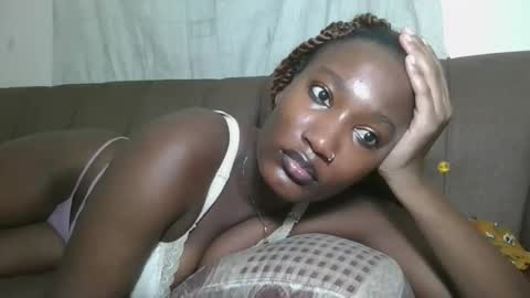 Snapshot of missprettygal chatting on 09-19-25, 11:22 pretty gal online show from 09-19-25, 11:22