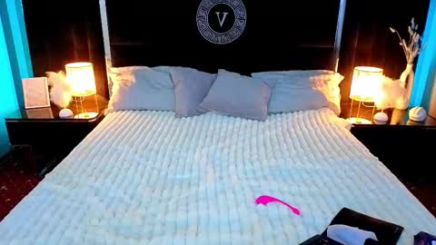 missrossi online show from 10-17-25, 07:16