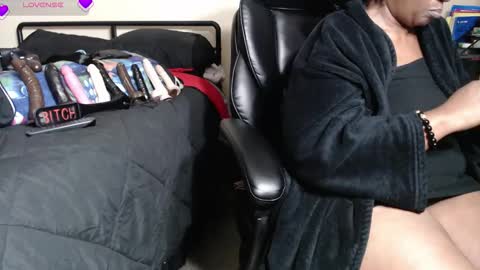 Snapshot of misstajaa chatting on 11-19-25, 03:17 MissTajaa online show from 11-19-25, 03:17