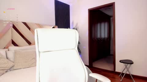 Fernanda Davila online show from 09-23-25, 12:08