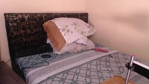 missthighsohmy online show from 10-18-25, 08:48