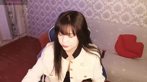 Snapshot of missvalday chatting on 10-20-25, 05:30 Val online show from 10-20-25, 05:30