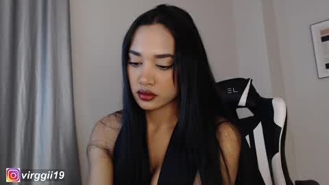 missvirggii online show from 10-23-25, 09:46