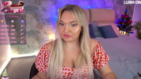 Snapshot of missyymartinezz chatting on 01-14-25, 07:48 Amely online show from 01-14-25, 07:48