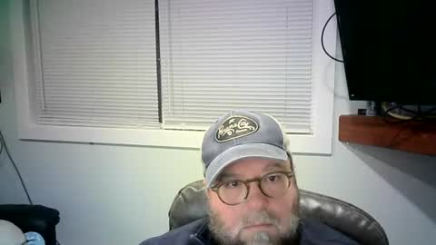 Mr. Happy online show from 02-18-25, 01:54