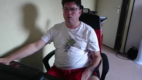 mistercoeur online show from 11-04-25, 04:06