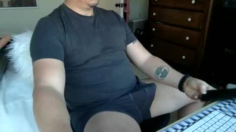 Snapshot of misterhappy2b chatting on 12-01-25, 02:44 Glad to have you online show from 12-01-25, 02:44