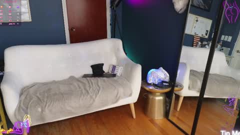 Snapshot of mistermikey24 chatting on 01-26-25, 03:36 Mikey Jerkoff online show from 01-26-25, 03:36