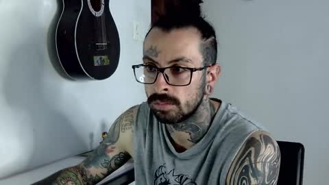 Snapshot of misternocturne chatting on 10-23-25, 06:28 misternocturne online show from 10-23-25, 06:28