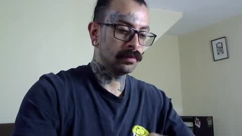 Snapshot of misternocturne chatting on 11-26-25, 03:24 misternocturne online show from 11-26-25, 03:24