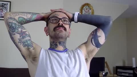 Snapshot of misternocturne chatting on 11-27-25, 04:53 misternocturne online show from 11-27-25, 04:53