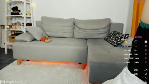 Hi everyone Im Tina online show from 10-14-25, 04:41