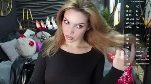 Darsy online show from 10-14-25, 01:56