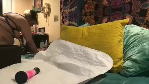 MistyVale online show from 03-05-26, 04:03