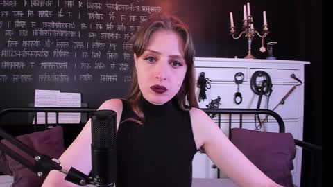 Snapshot of mistress_marlene chatting on 11-23-25, 06:24 Mistress Marlene online show from 11-23-25, 06:24