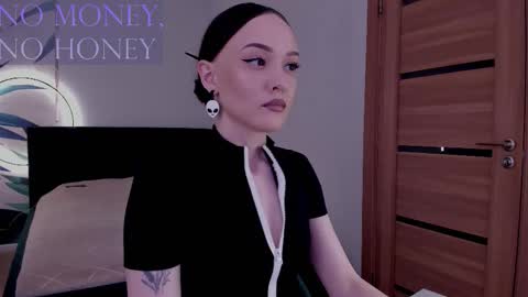 Mistress Mia online show from 11-21-25, 03:38