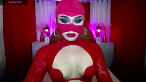 Snapshot of mistress_mysterious chatting on 10-14-25, 07:20 mistress_mysterious online show from 10-14-25, 07:20
