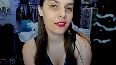 Snapshot of mistress_priest chatting on 12-28-24, 03:59 Dirty Priest and Ivi online show from 12-28-24, 03:59