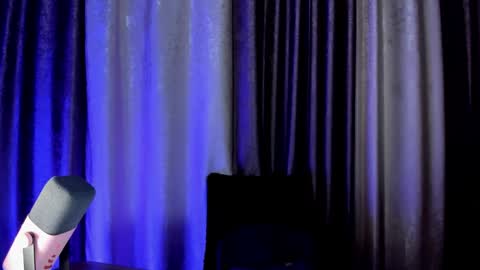 Snapshot of mistresselizy chatting on 10-06-25, 06:05 mistresselizy online show from 10-06-25, 06:05