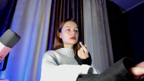 Snapshot of mistresselizy chatting on 10-12-25, 01:10 mistresselizy online show from 10-12-25, 01:10