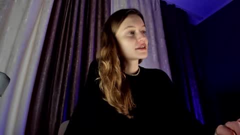 Snapshot of mistresselizy chatting on 10-19-25, 01:23 mistresselizy online show from 10-19-25, 01:23