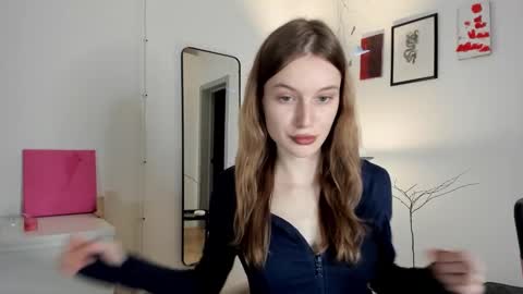 Snapshot of mistresselizy chatting on 11-11-25, 06:30 mistresselizy online show from 11-11-25, 06:30