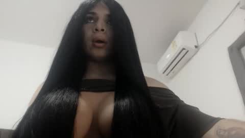 ALICE MADANE online show from 11-22-25, 04:55