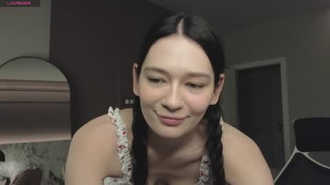 misty_roseee online show from 01-31-25, 04:03