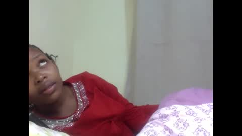 Snapshot of misty_shee chatting on 11-19-25, 11:43 misty_shee online show from 11-19-25, 11:43