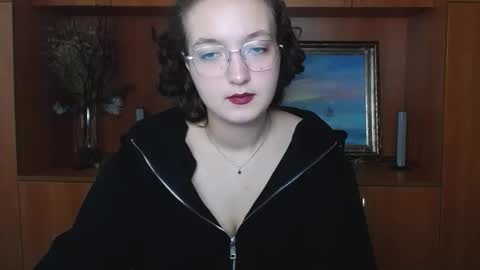 Aria online show from 10-12-25, 10:47