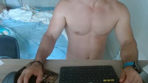 Snapshot of mitcheli chatting on 10-09-25, 02:15 Onlyfans online show from 10-09-25, 02:15