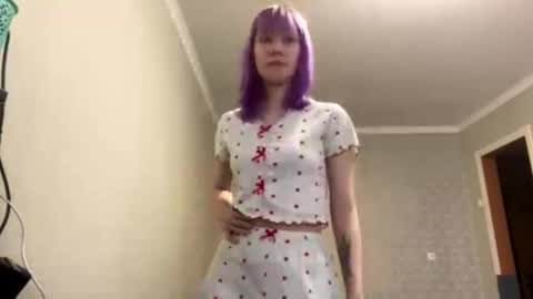 Snapshot of mitsuri_kim chatting on 10-19-25, 08:59 Mila online show from 10-19-25, 08:59
