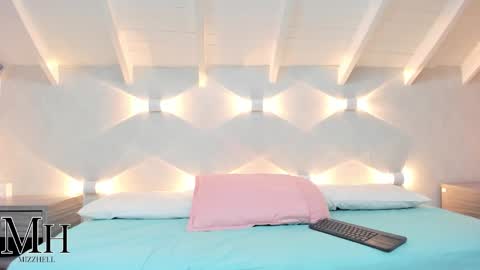 mizzhell_ online show from 10-01-25, 12:44