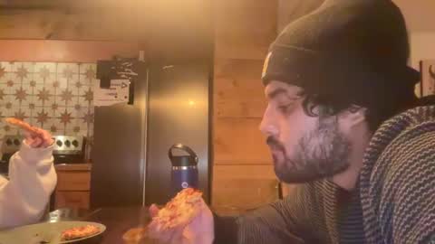 Snapshot of mjayx99 chatting on 02-04-25, 01:56 mjayx99 online show from 02-04-25, 01:56