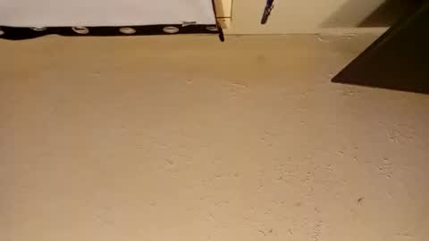 Snapshot of mjmckenz55 chatting on 11-11-25, 01:05 Daddy720 online show from 11-11-25, 01:05