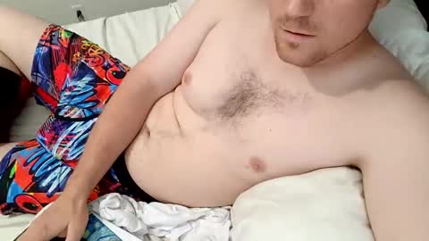 Snapshot of mmmgoodone chatting on 10-28-25, 10:12 mmmgoodone online show from 10-28-25, 10:12