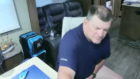 mmmthatsfunnn online show from 10-05-25, 11:13